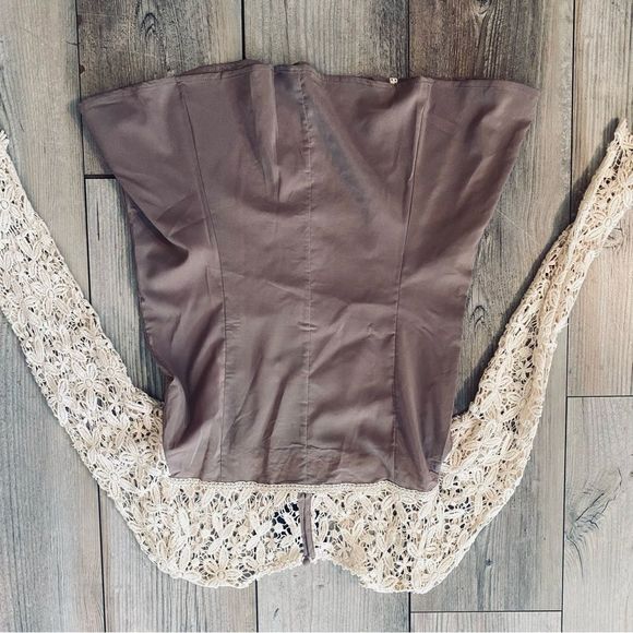 Ryu Long Sleeve Crocheted Top Size Medium NWT - Picture 8 of 8